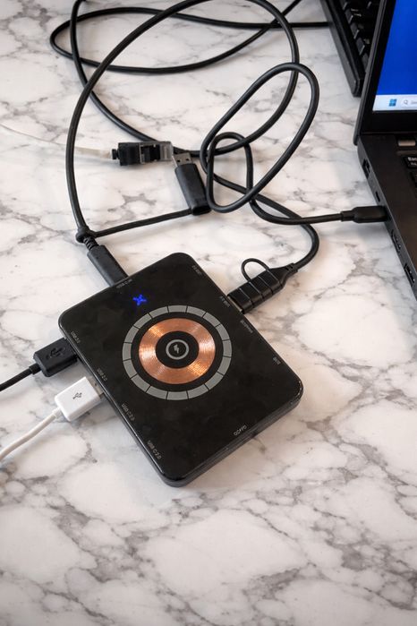 Hub USB-C 10-in-1  - Incarcare Wireless Telefon - Premium Metal