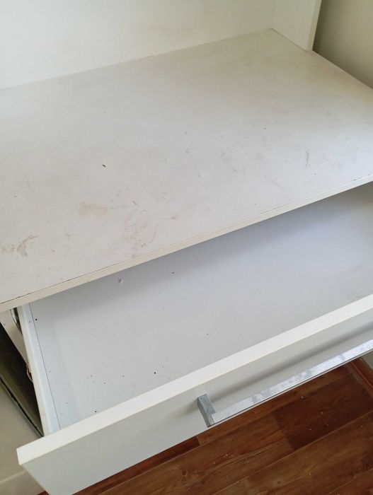 Кухонный шкаф и стенку