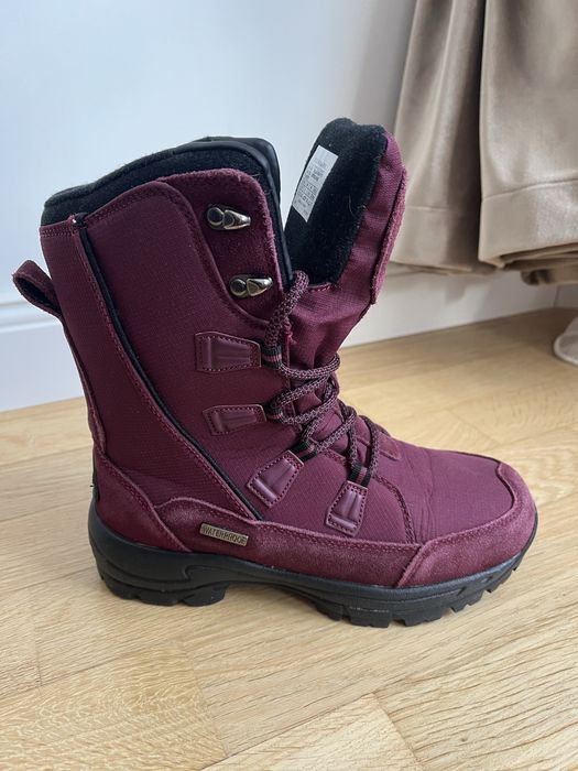 Продаю ботинки ..