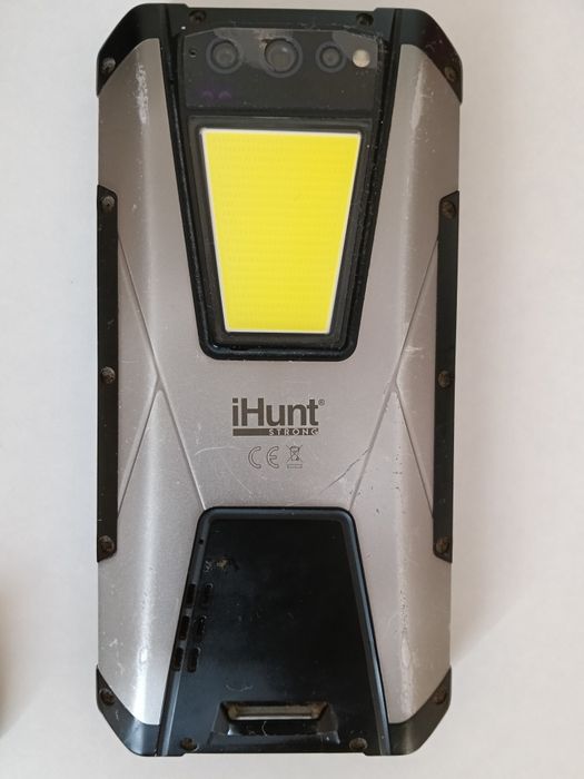 Telefon iHunt Strong P22000, cu baterie imensă tine 7-8 zile fara probleme, lanterna puternica, night-vision