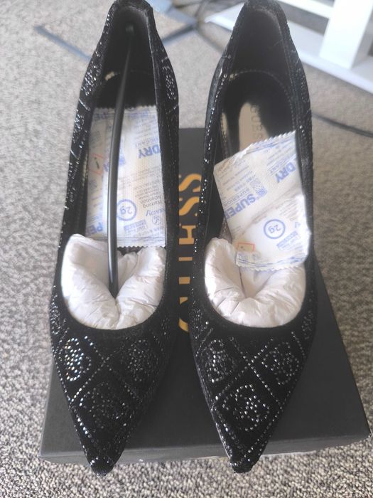 Дамски обувки Guess