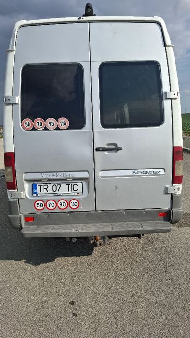 Vând Mercedes Sprinter 413