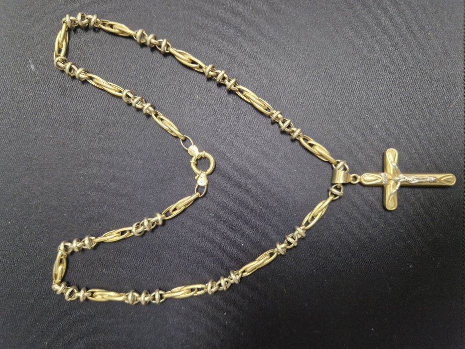 Златен синджир с кръст 14 карата