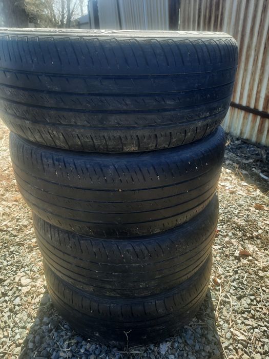 Продам шины на 17.