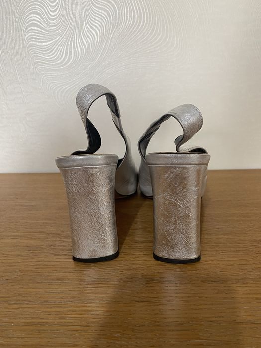 Кожаные туфли 37 размер (Aіdini