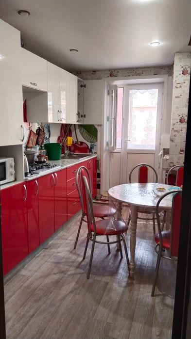 Продается трехкомнатная квартира