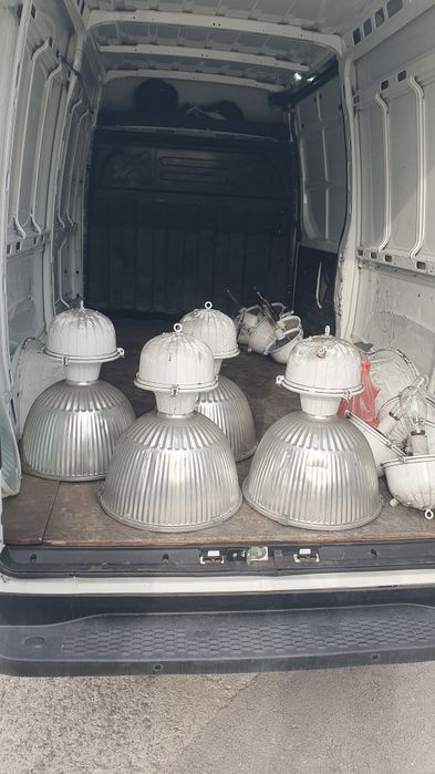 Лампи за промишлени халета