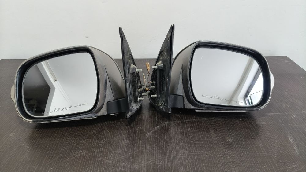 Боковые зеркала на Hilux Fourtunner