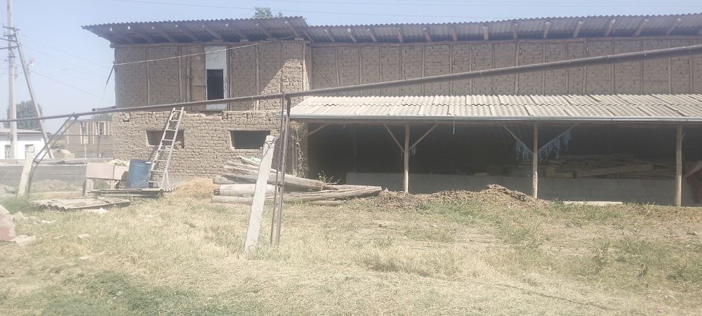 Участка сотилади