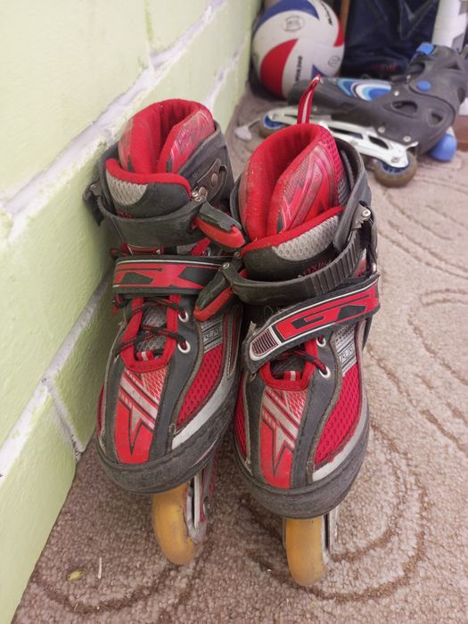 Роликовые коньки