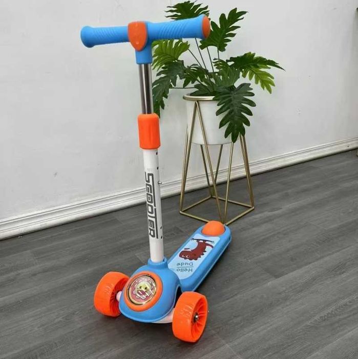 Продам детский самокат