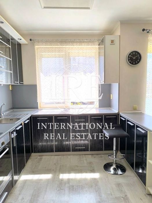 3-стаен в Варна-Окръжна болница площ 110 м2 цена 285000 евро