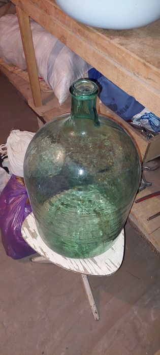 Бутыль стеклянный