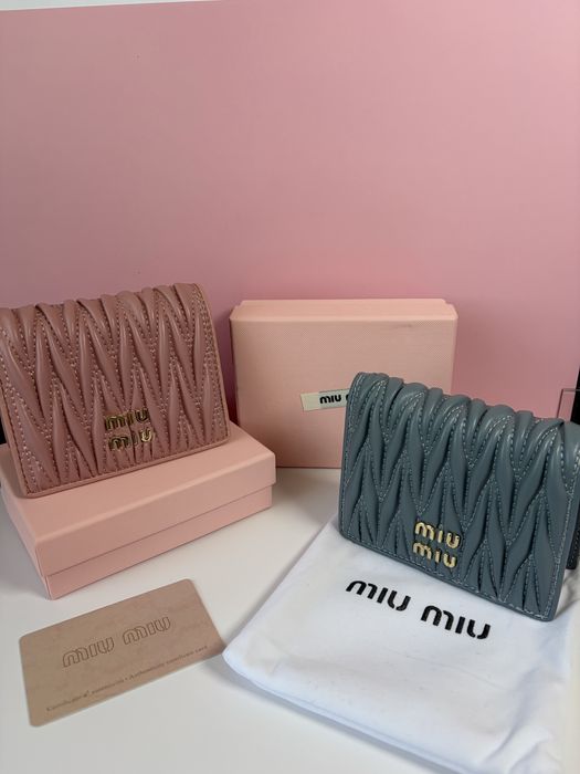 Дамски Портфейли Miu Miu