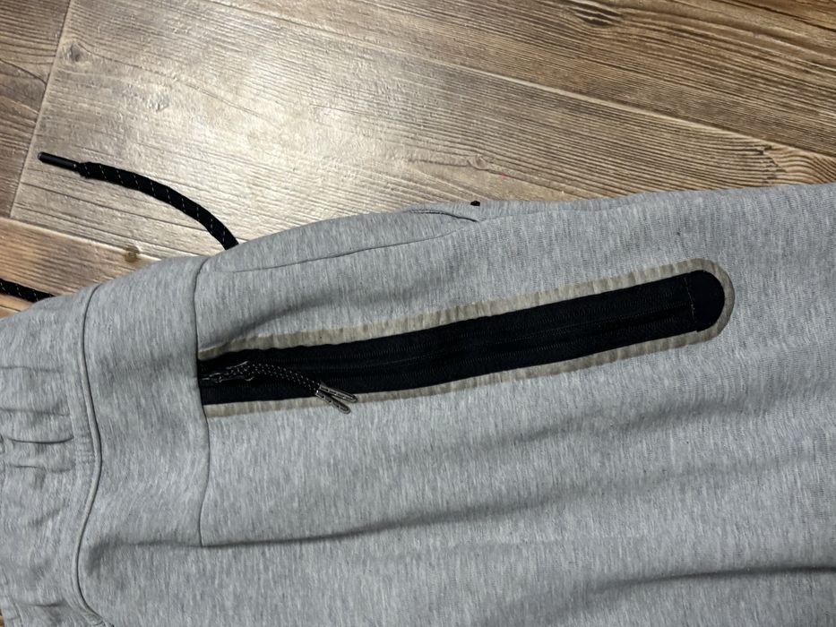 Штаны Nike Tech Fleece