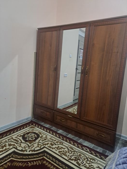 Kiyim Shkafi arzonga beriladi