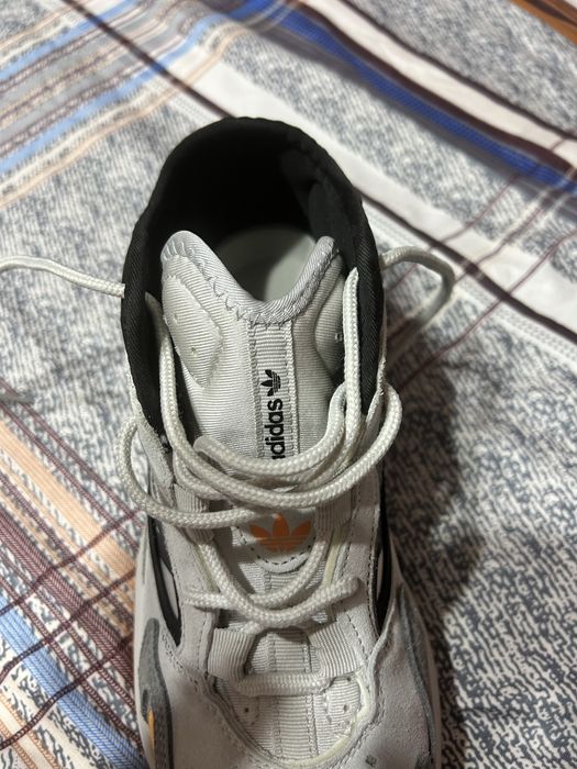 Кросовки адидас, материал замша