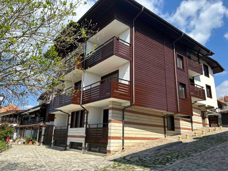 Продава се хотел в сърцето на Стария град на Несебър