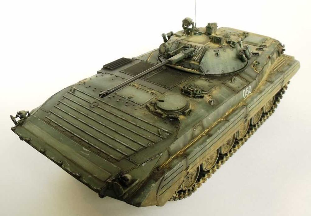 Сборная модель БМП-2 (Звезда 1/35)