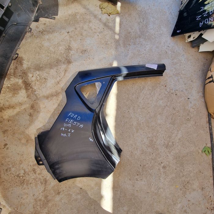 Ford fiesta 2015  08-17 MK 7 заден десен панел калник