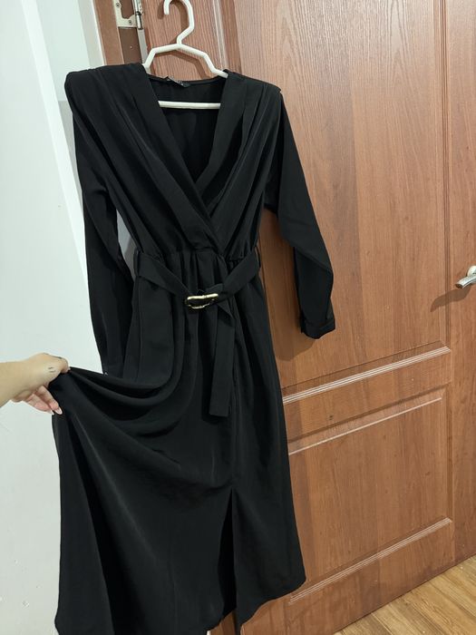 Черное вечернее платье