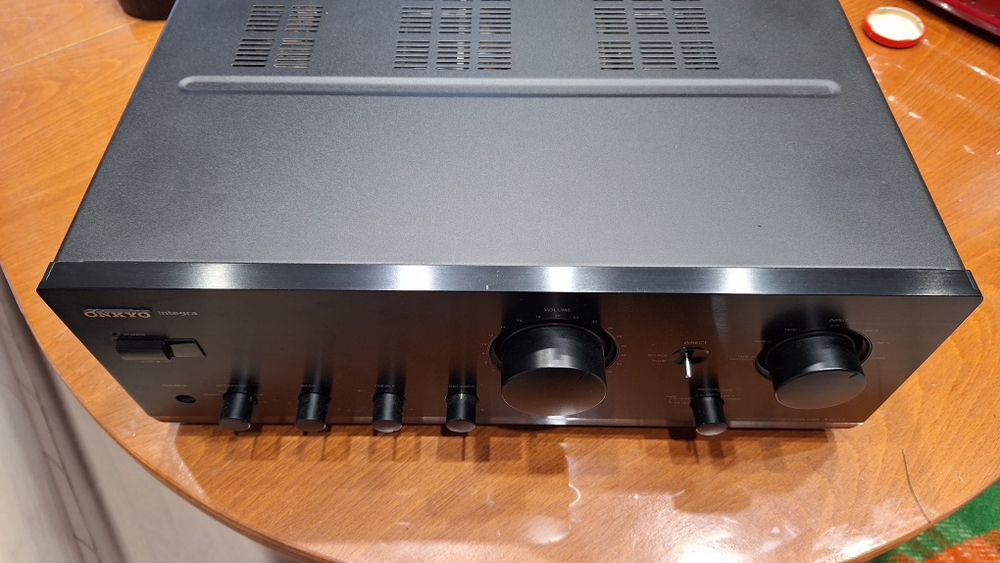 Onkyo integra a 9711