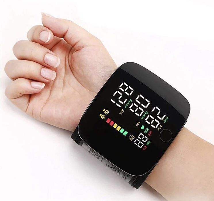 Тонометр на запястье для измерения