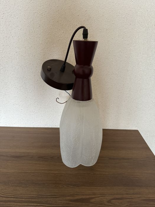 Продам люстру