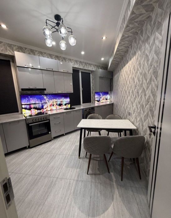 Yunsobod 19 kv Xon saroy navostroyka 2/11/11/50 kv mebel tex bn qoladi