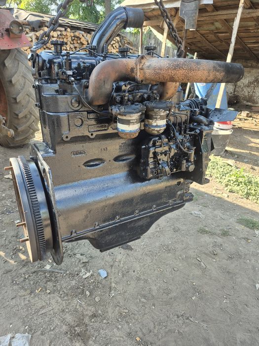Vând motor tractor u 650,ifron