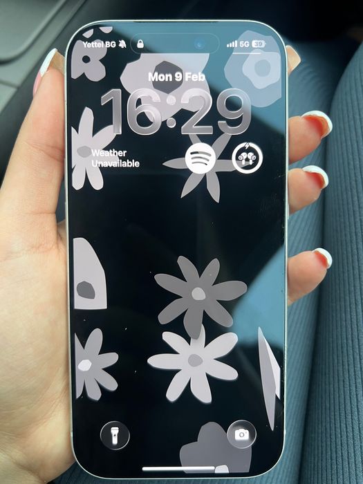 Продавам iPhone 17 Pro