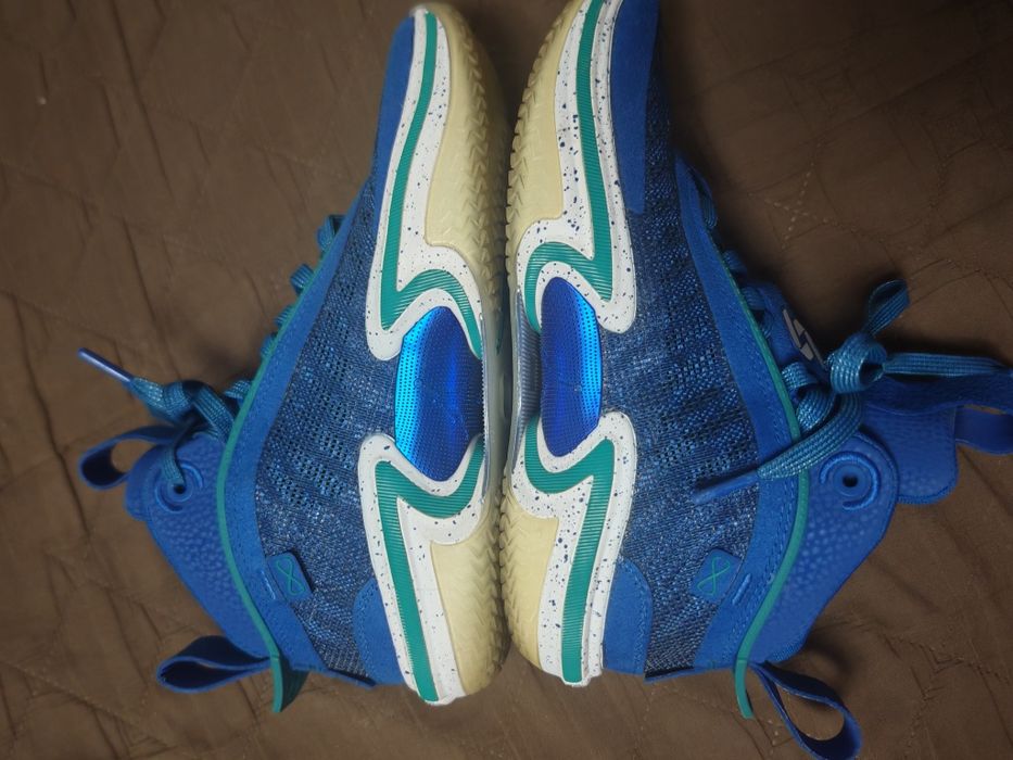 Vând Nike Air Jordan Luka Doncic mărimea 36,5