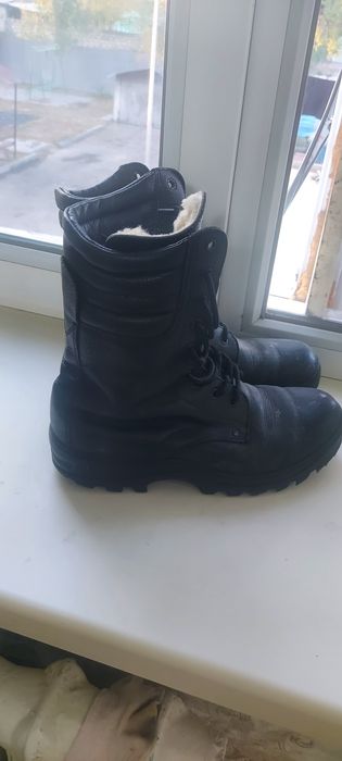 Продам Берцы теплые