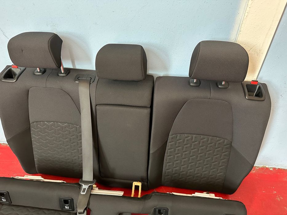Banchetă Toyota Corolla