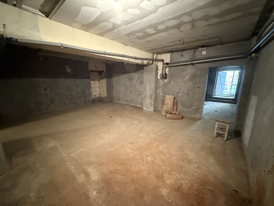 Inchiriez spatiu comercial bun pt depozitare ultracentral