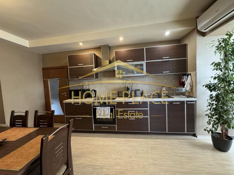 Тристаен апартамент в ж.к. Трошево