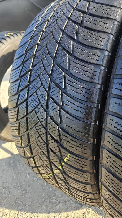 255/40 R20 • Iarna • Bridgestone Blizzak LM001 MO S 101V | 2 buc | DOT 2022 | Pret/buc