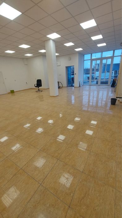 Дава се под наем Офис в Варна, Възраждане 4 - 100 кв.м за 1000 € - Снимка #1