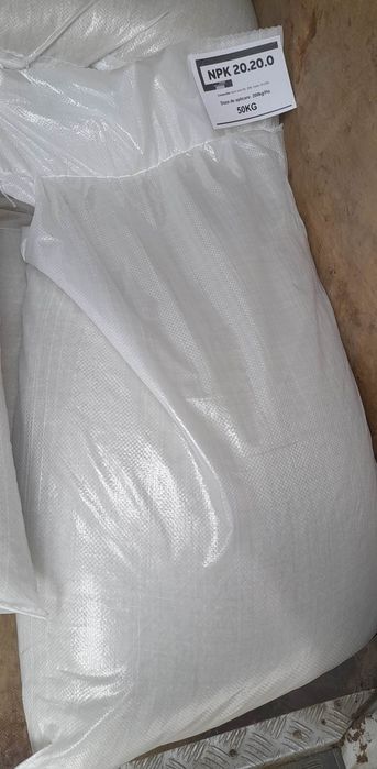 Complexe triplu 15.15.15+11S/20.20.0 Uree