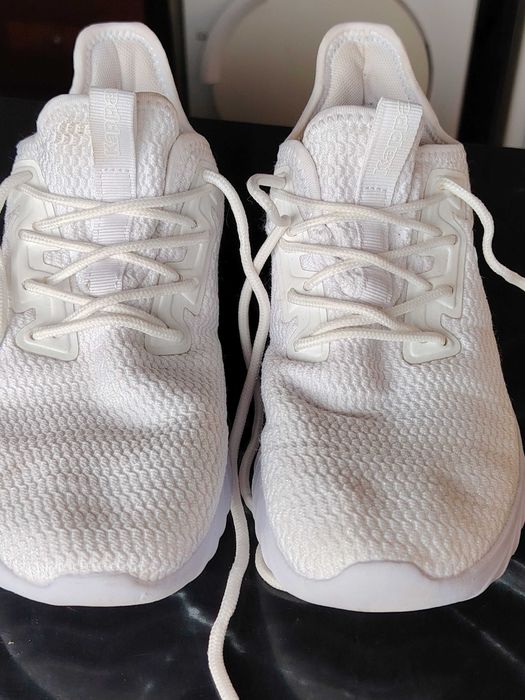 Бели маратонки Каппа