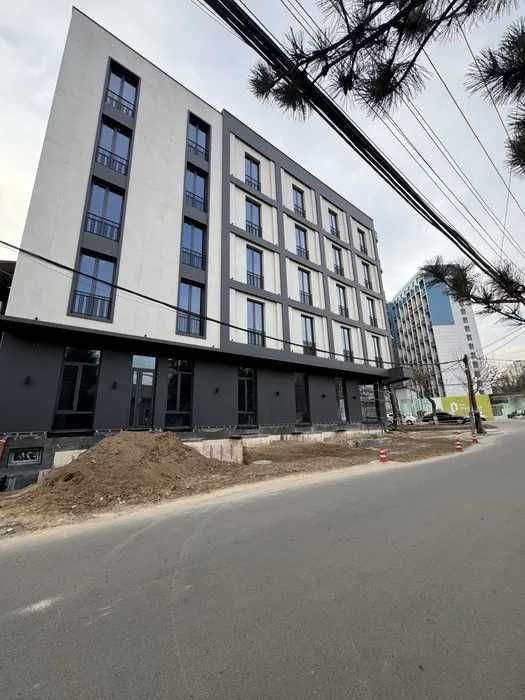 Продаётся  Углавое Здание  Дархан, Central Park / Мирза Улугбек/ ЦЕНТР