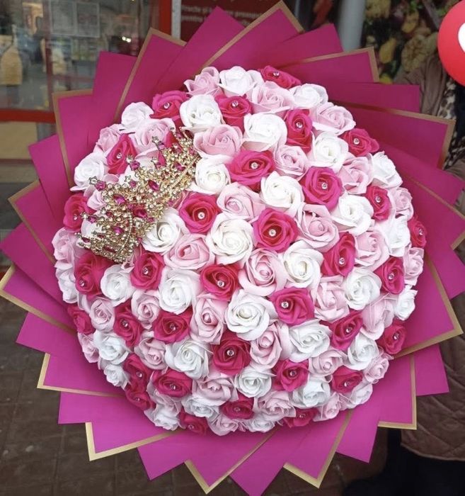 Buchet din trandafiri de sapun  101 trandafiri la doar 200 lei