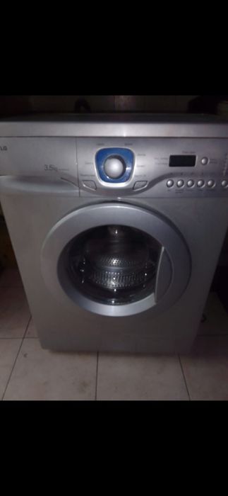 Продам стиральную машину LG