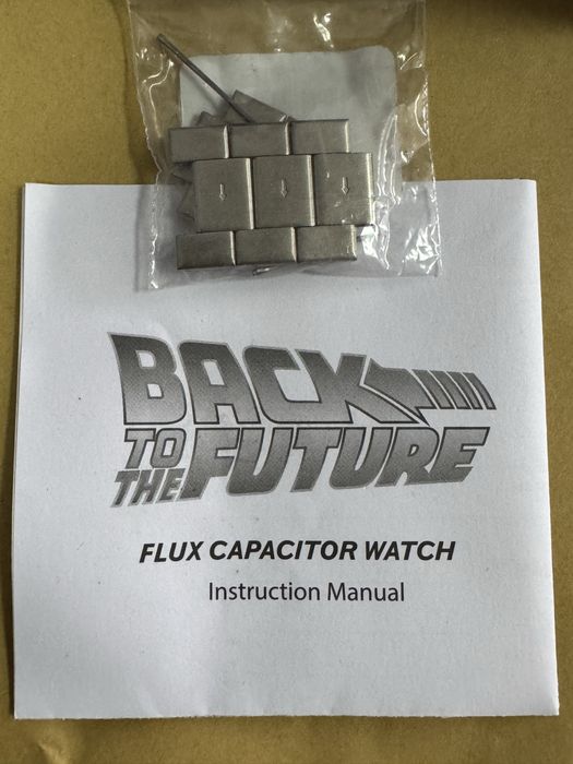 Ceas de colectie - BACK TO THE FUTURE (Flux Capacitor)