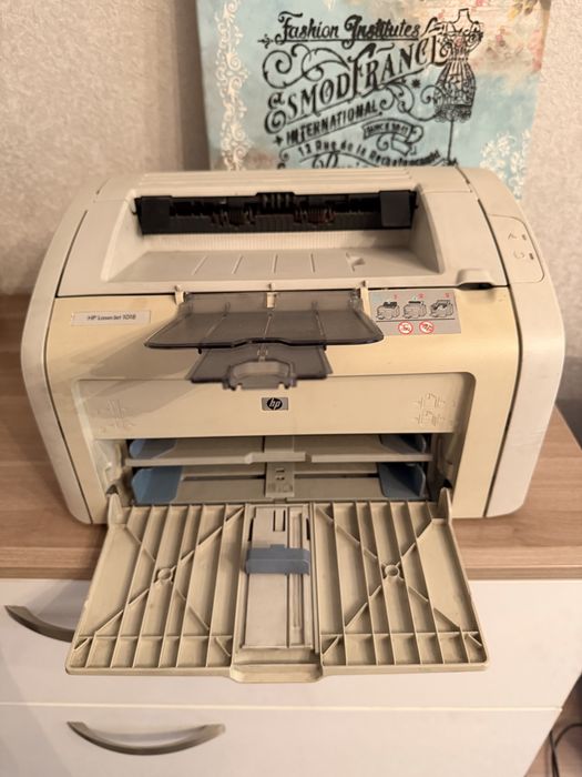 Продам принтер HP