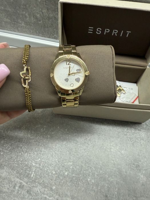 Часовник Еsprit използван