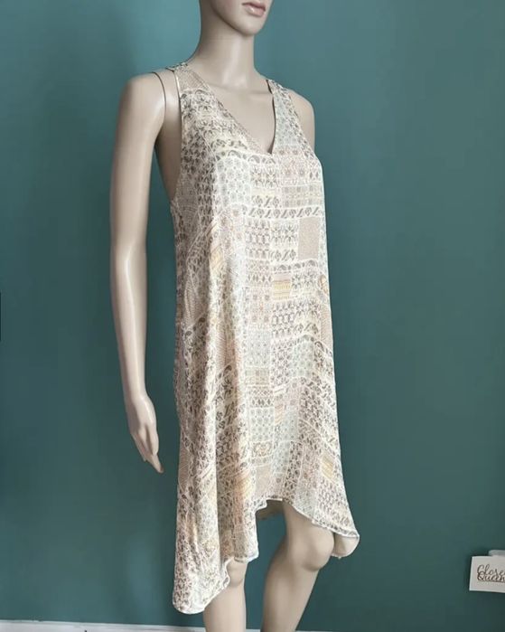 Чисто нова рокля Massimo Dutti