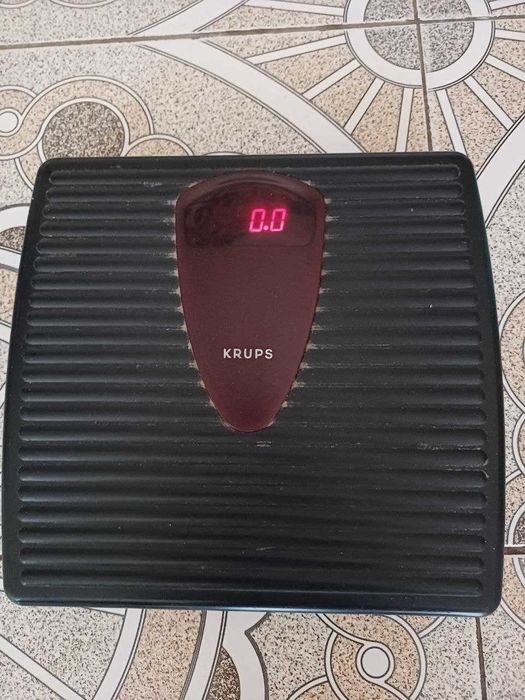 Весы напольные Krups