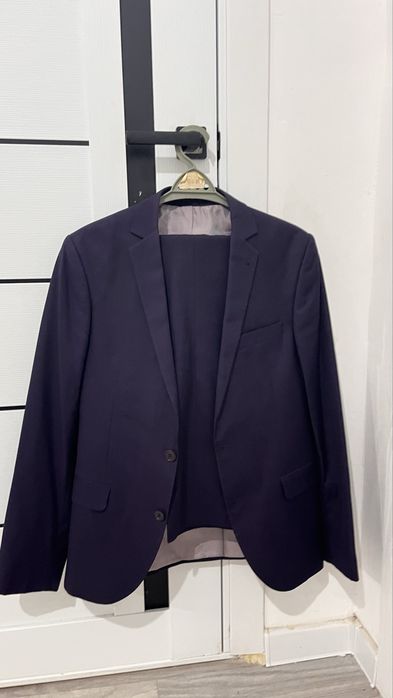 Продам костюмы цены вописание