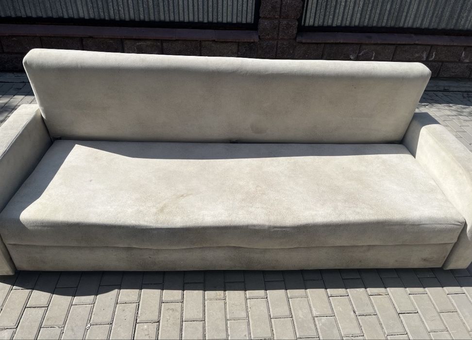 Продам диван в хорошем состоянии